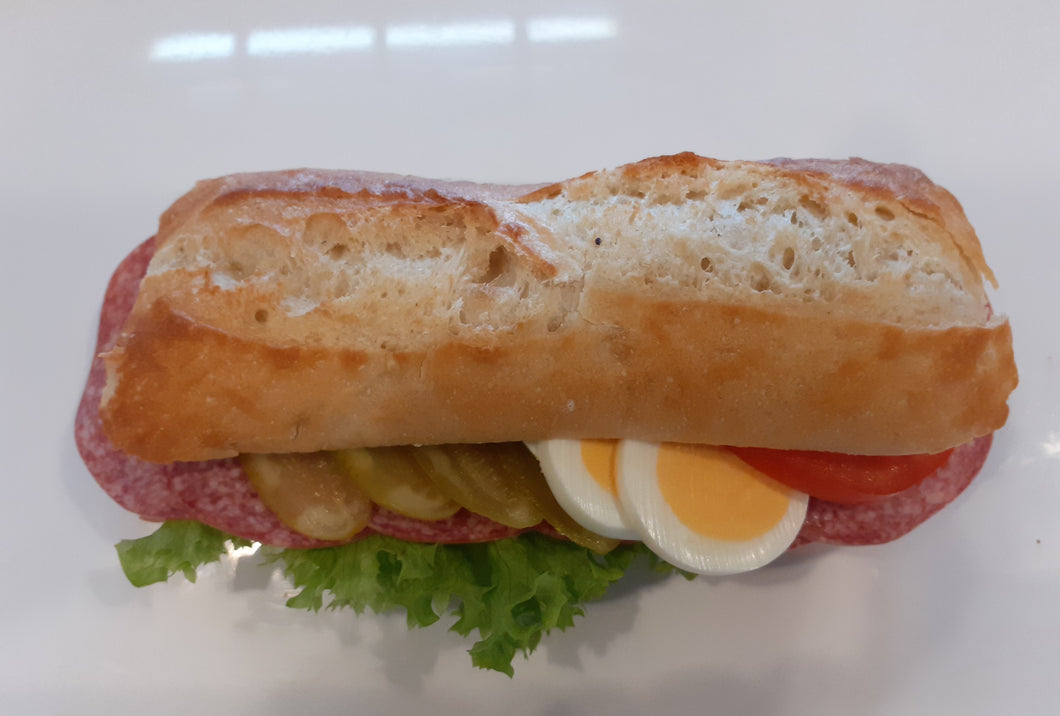 Sandwich mit Salami