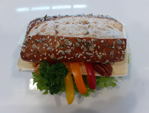 Vital-Körnersandwich mit Weichkäse